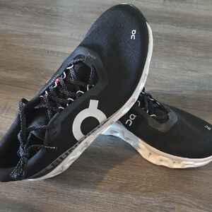 Men's On Cloud Monster 2 Running Shoes 12.5 Black And White Like New